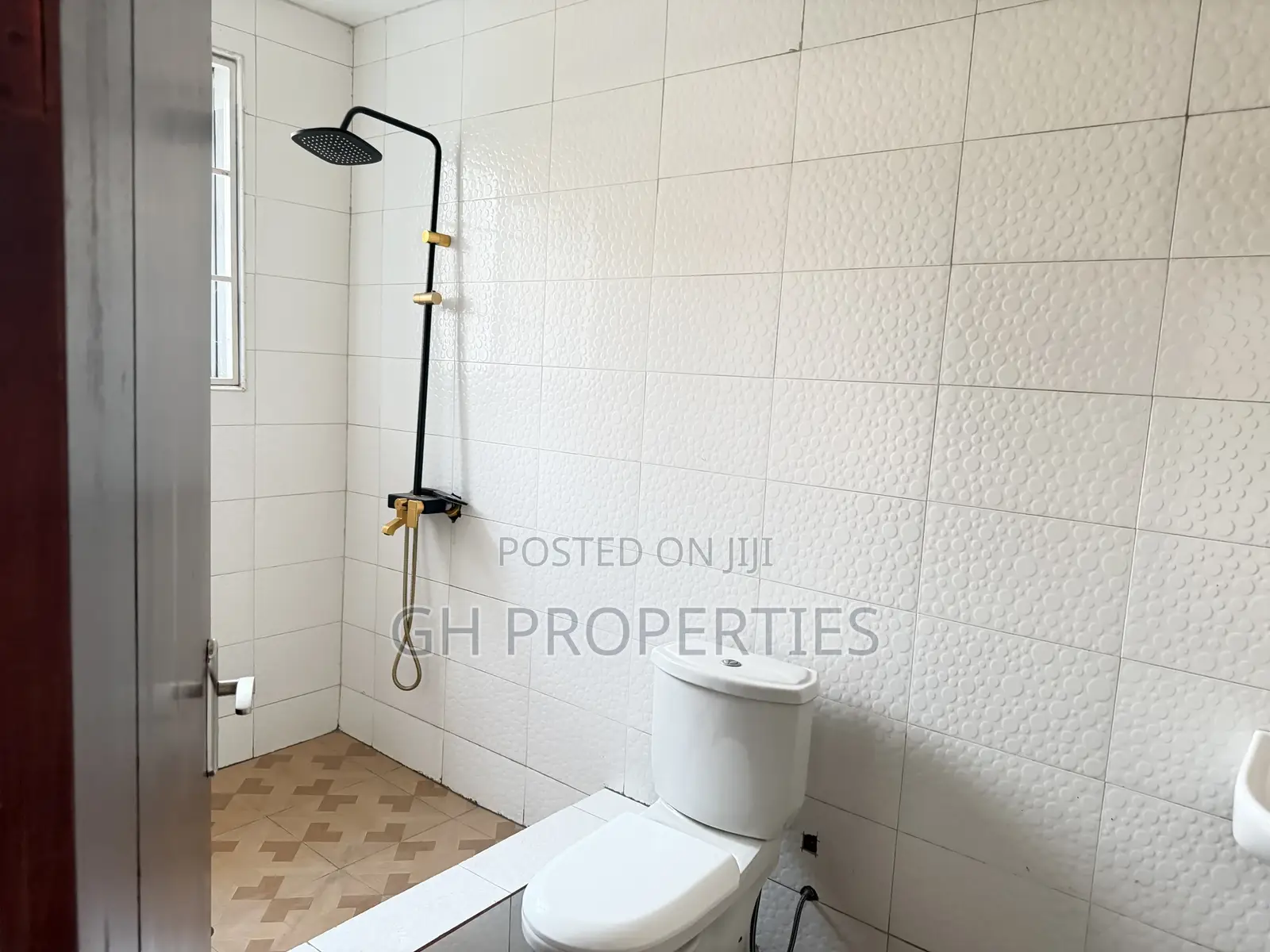 4bdrm Duplex in Daban, Kumasi Metropolitan for sale