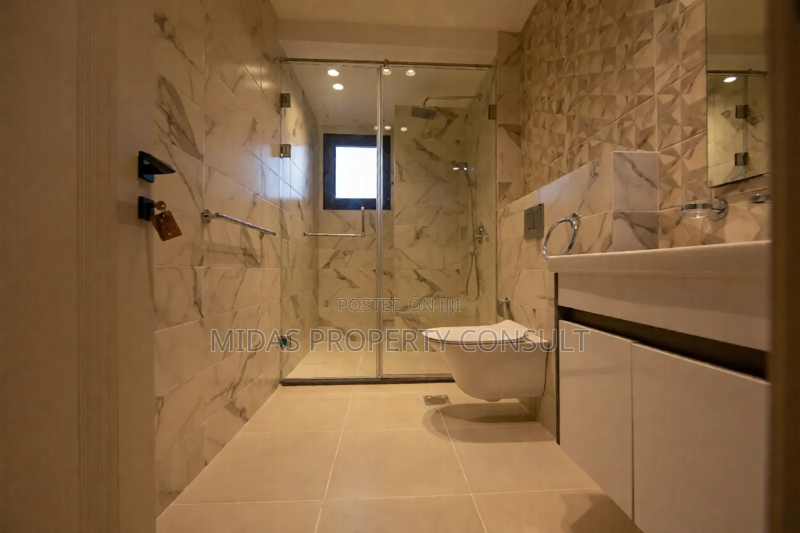 Furnished 5bdrm Villa in Cantonment, Cantonments for sale