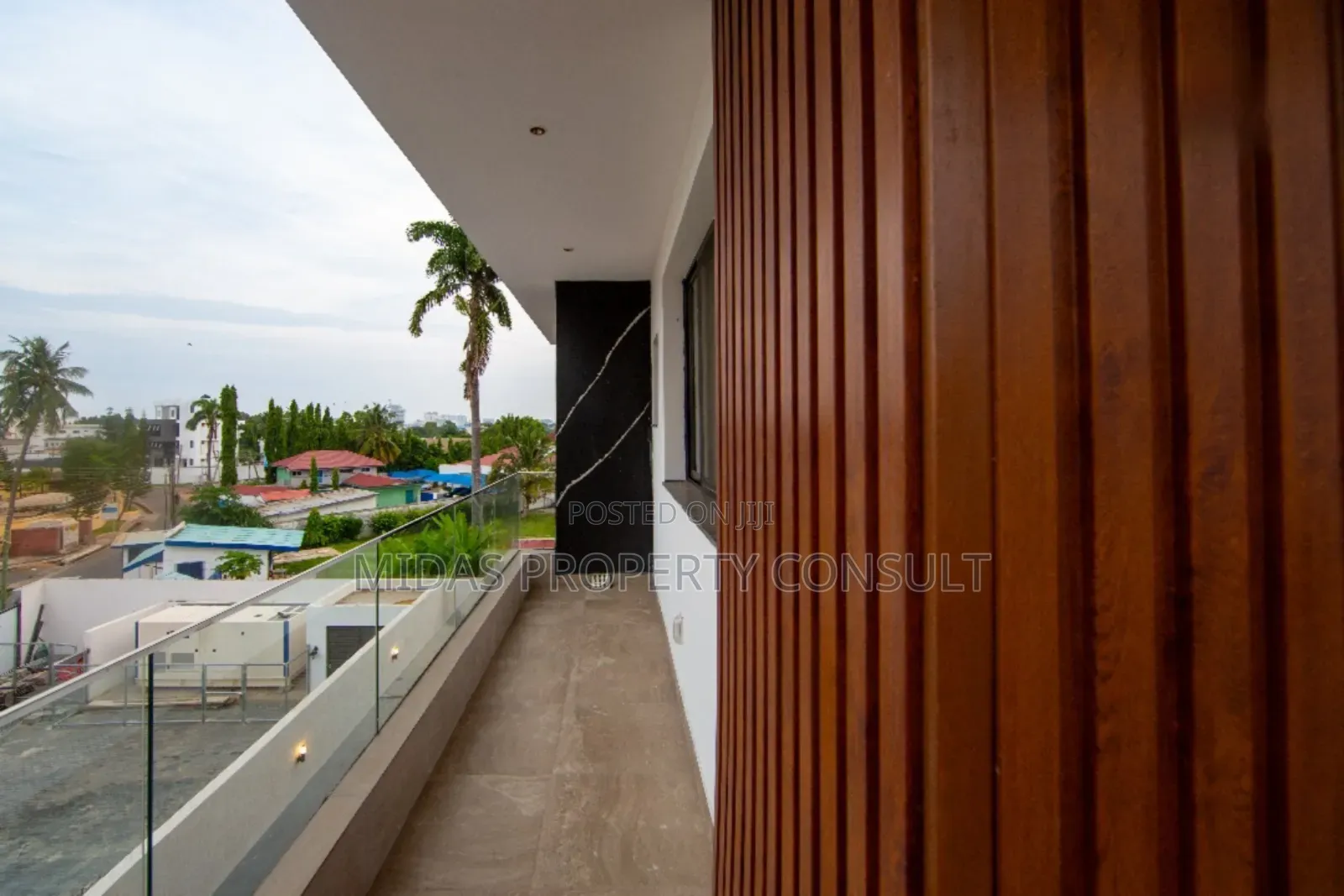 Furnished 5bdrm Villa in Cantonment, Cantonments for sale