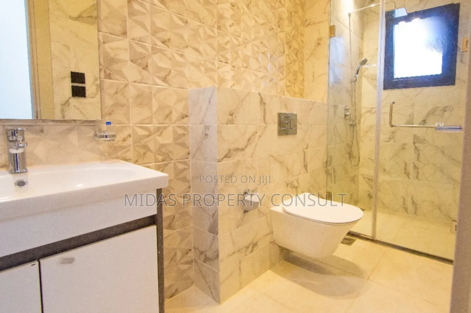 Furnished 5bdrm Villa in Cantonment, Cantonments for sale