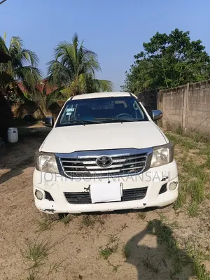 Toyota Hilux 2.7 VVT-i 4X4 SRX 2010 White