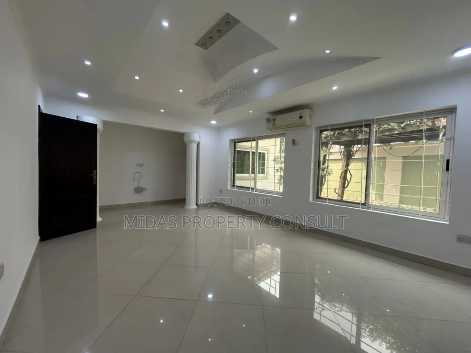 8bdrm House in Cantonment, Cantonments for rent