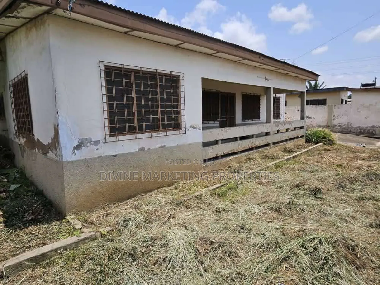 4bdrm House in Abelemkpe for sale