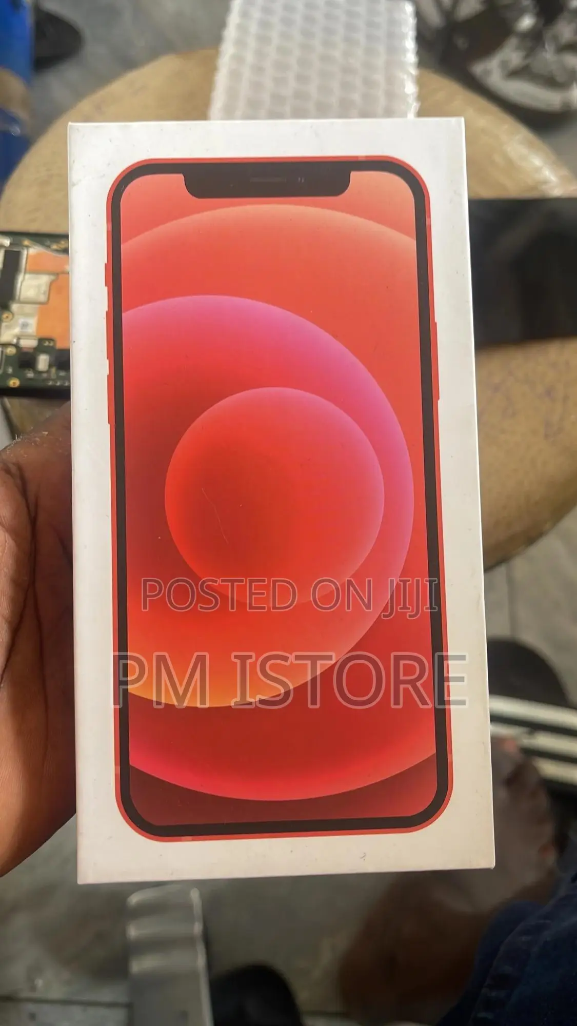 New Apple iPhone 12 64 GB Red