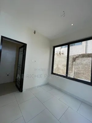 3bdrm Townhouse / Terrace in Ab Richie Properties, Abelemkpe for rent