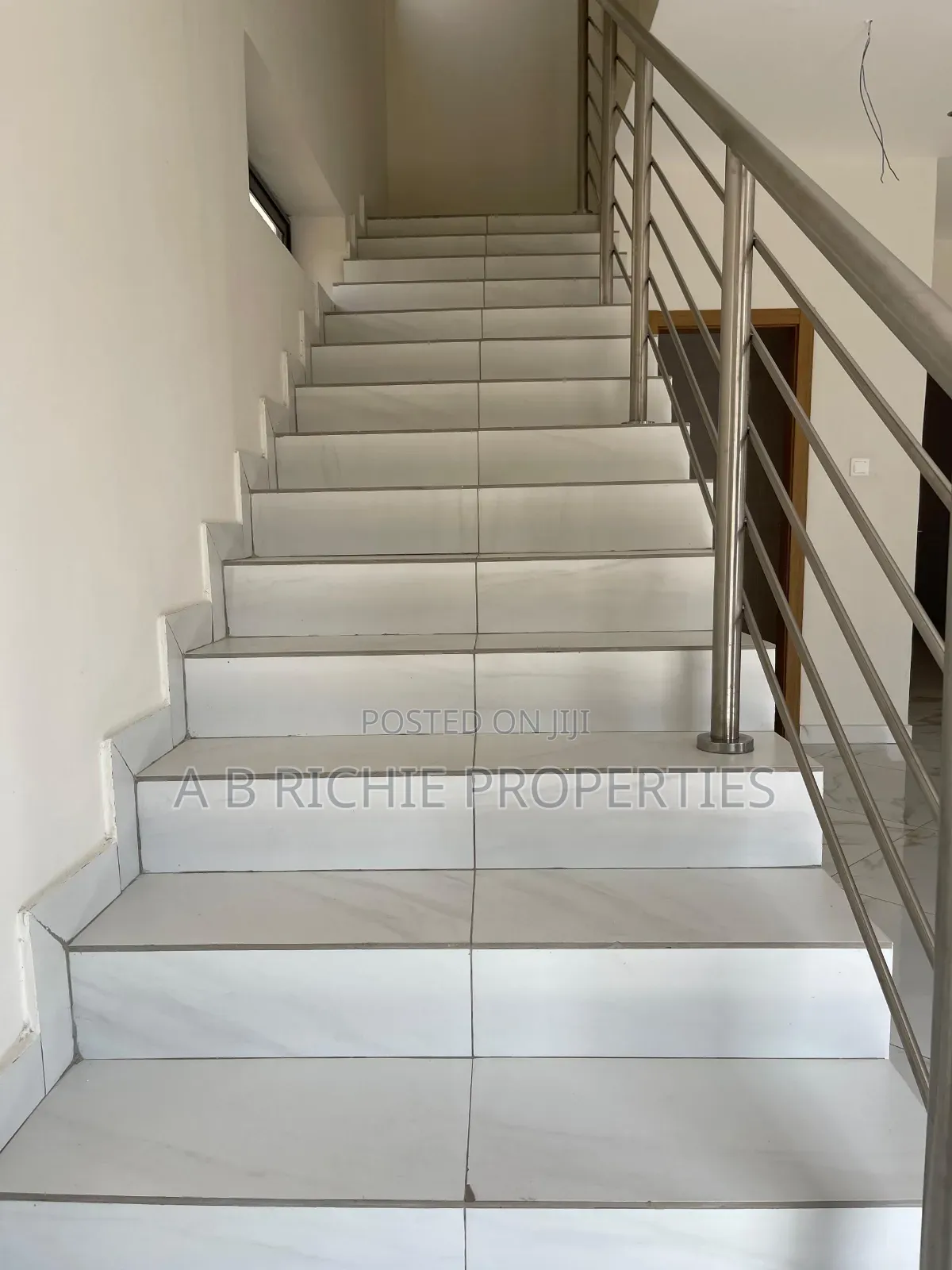 3bdrm Townhouse / Terrace in Ab Richie Properties, Abelemkpe for rent