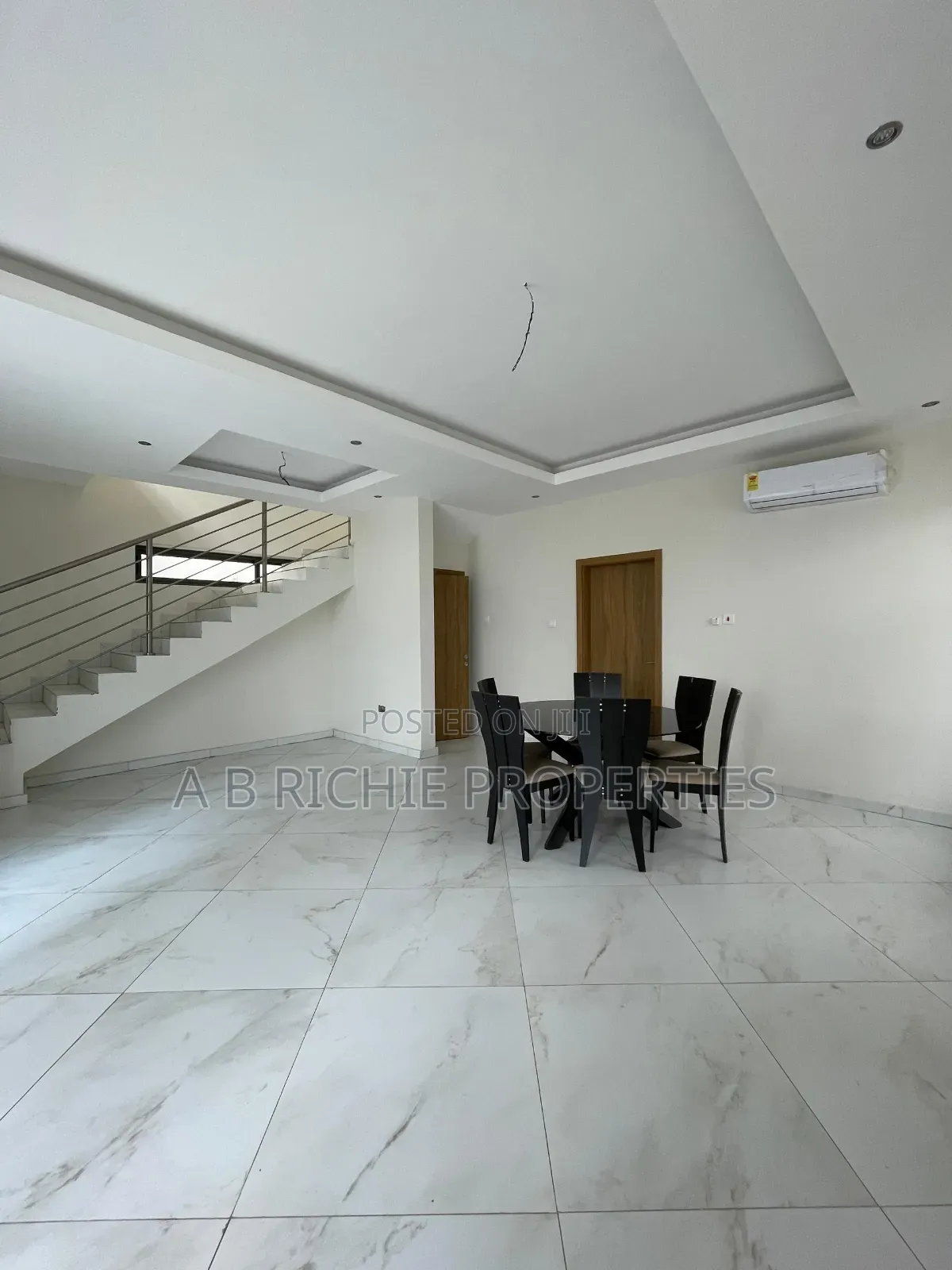 3bdrm Townhouse / Terrace in Ab Richie Properties, Abelemkpe for rent