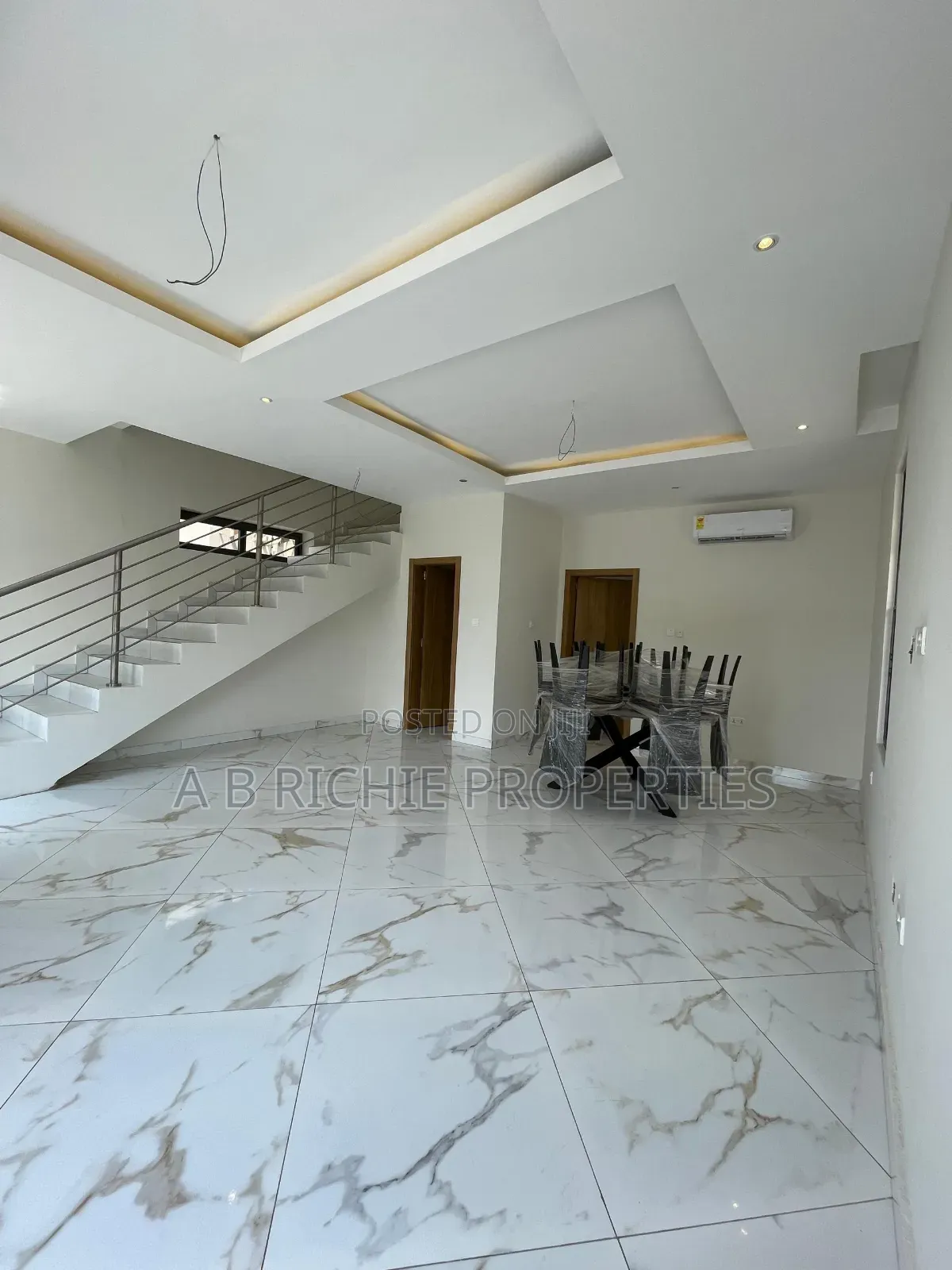 3bdrm Townhouse / Terrace in Ab Richie Properties, Abelemkpe for rent