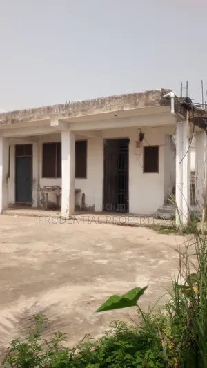 3bdrm House in Weija for sale