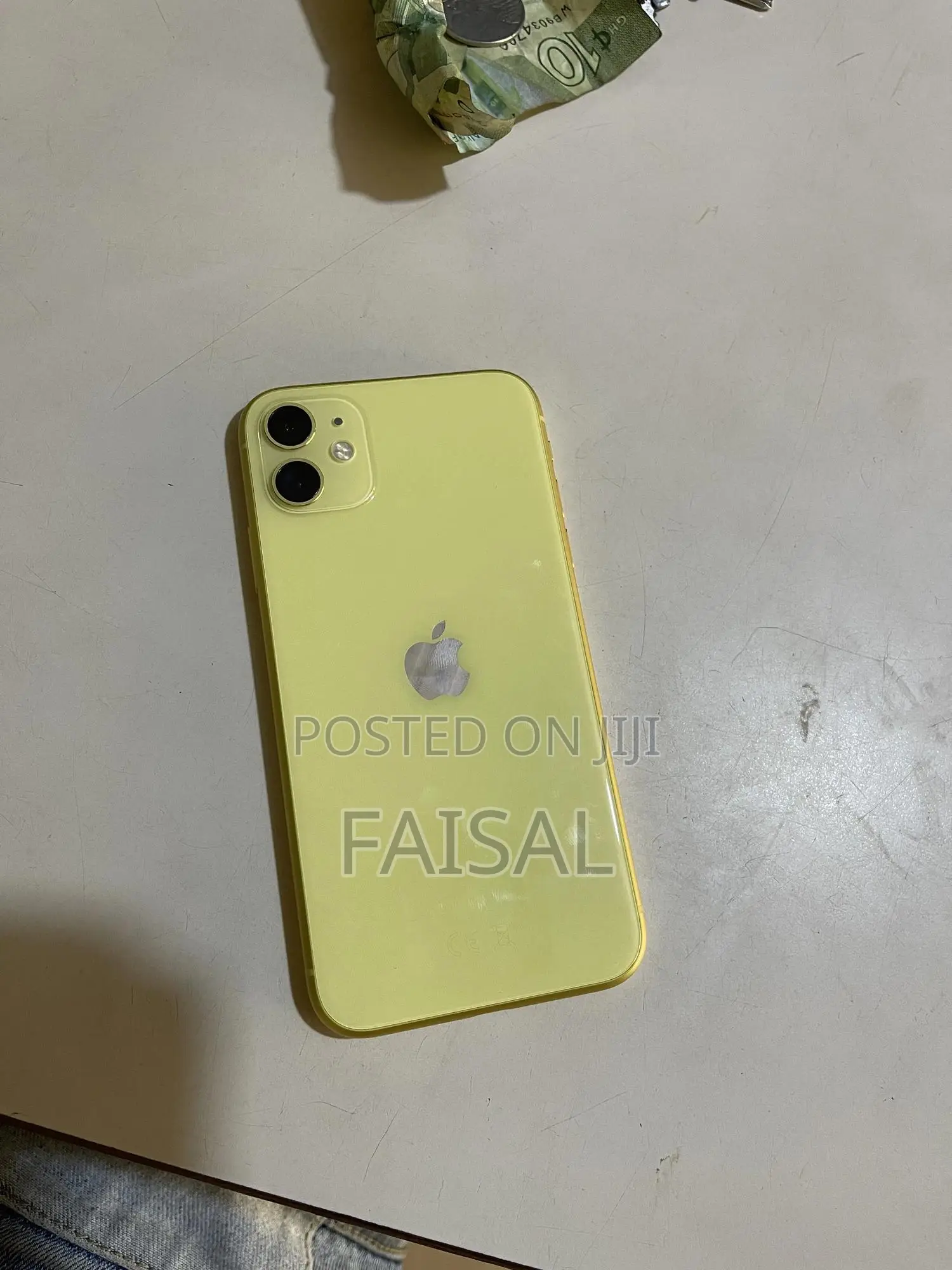 Apple iPhone 11 64 GB Yellow