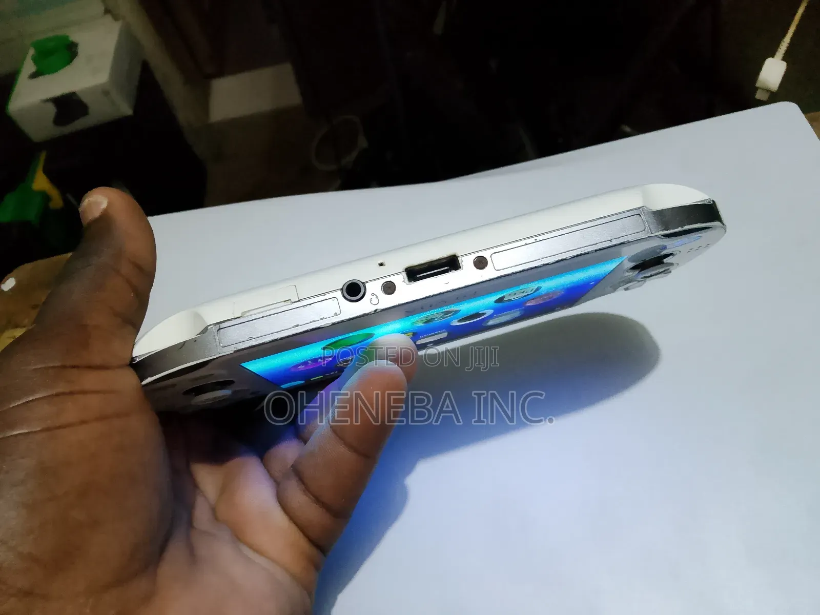 Psvita White Edition