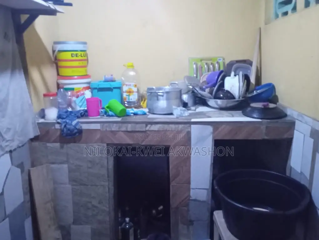 1bdrm Room & Parlour in Attoh Quarshie, Chorkor for rent