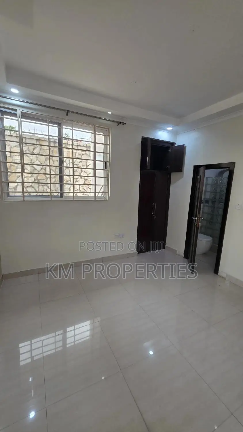2bdrm Duplex in Cantonments for rent