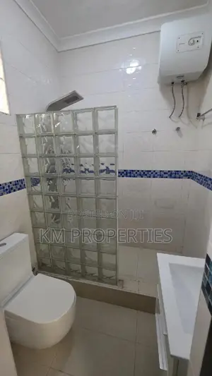 2bdrm Duplex in Cantonments for rent