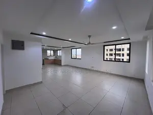 2bdrm Apartment in School Junction, Ashaley Botwe for rent