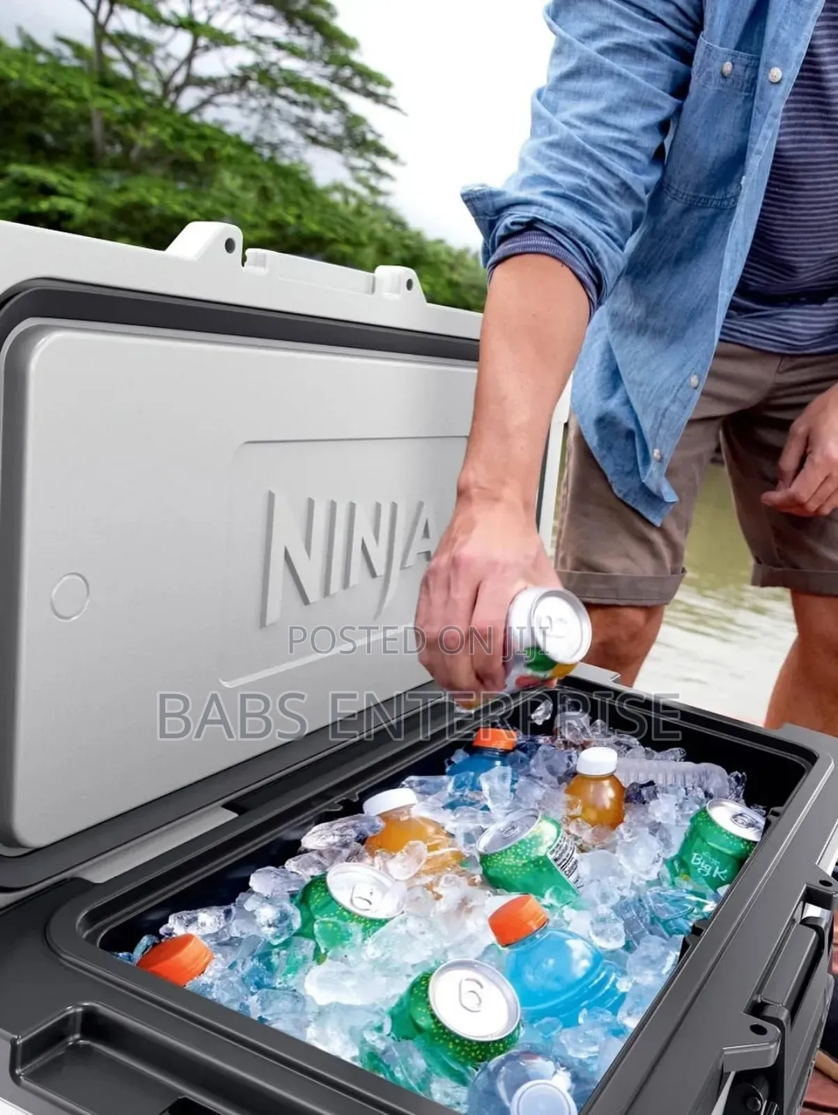 Ninja Frostvault 65qt/ 61l Wheeled Cooler With Dry Zone, Could White