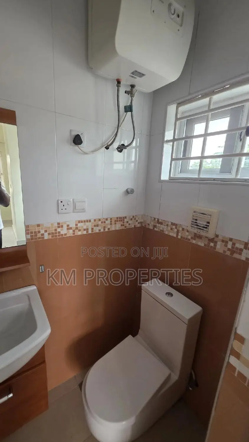 2bdrm Duplex in Cantonments for rent