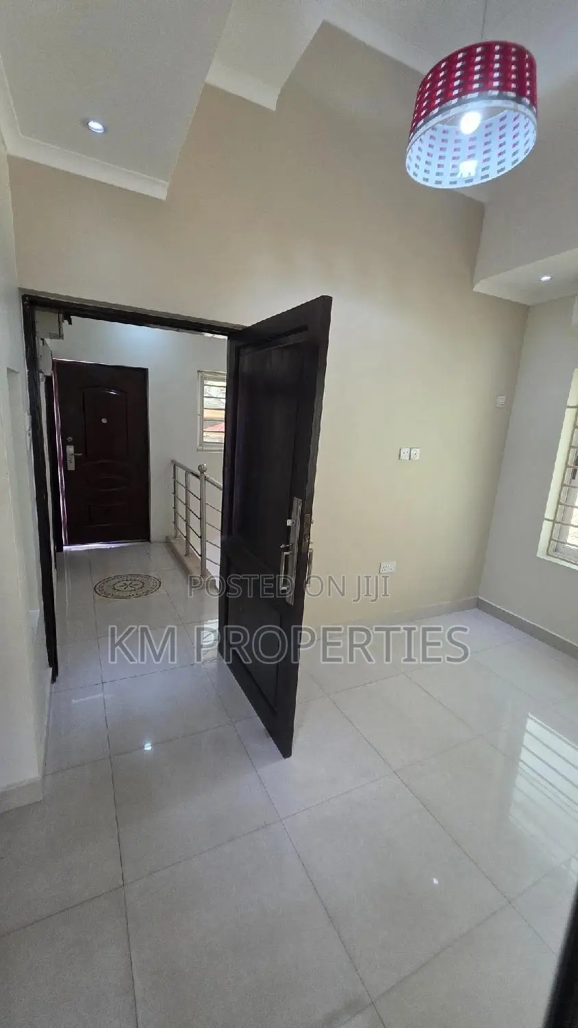 2bdrm Duplex in Cantonments for rent