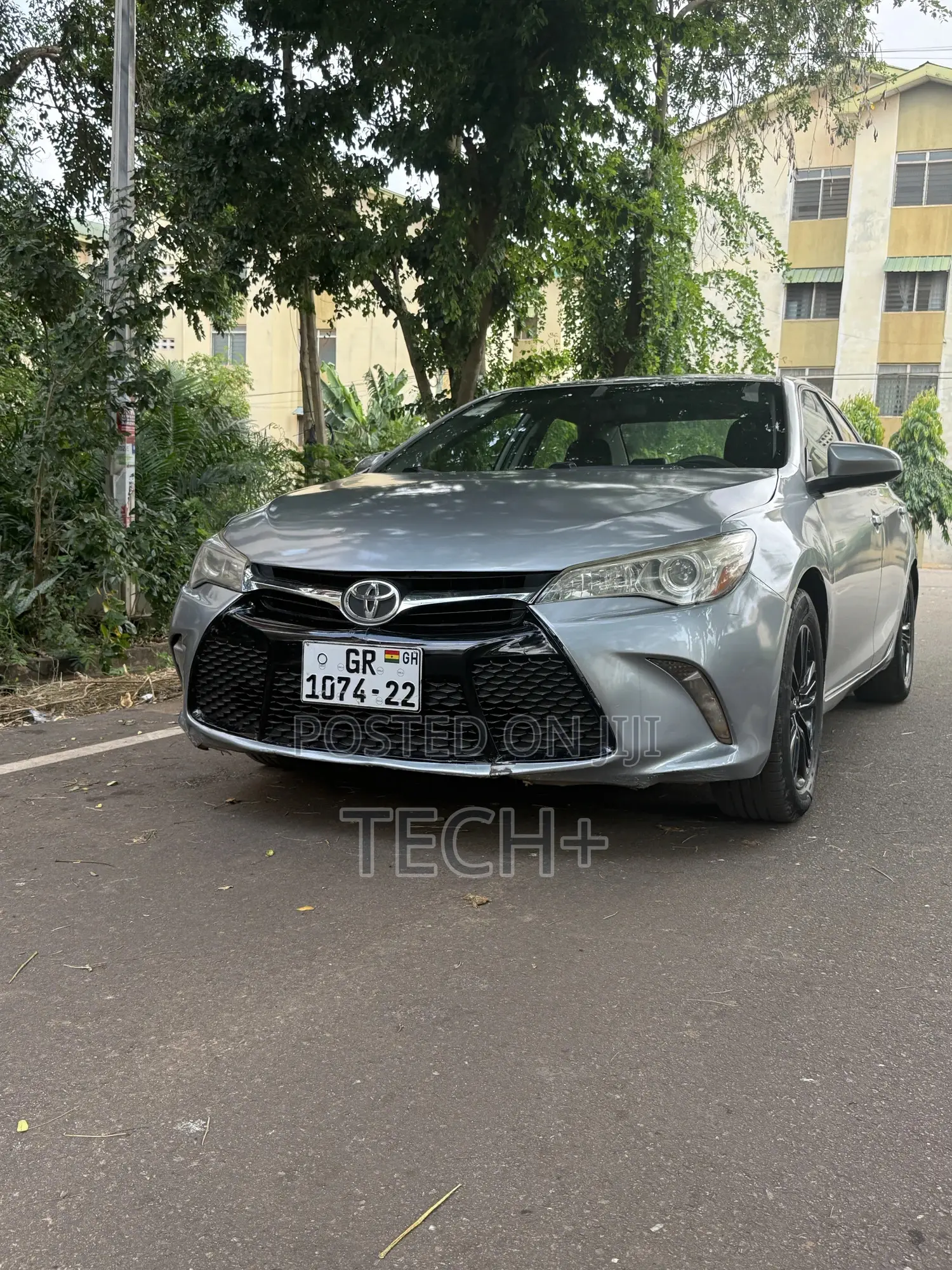 Toyota Camry 2016 Silver