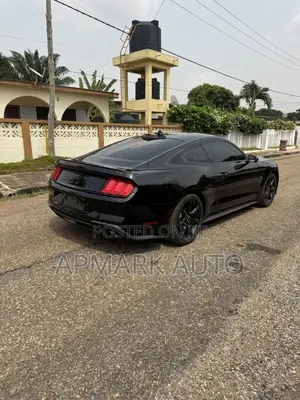 Ford Mustang EcoBoost Premium Fastback 2020 Black