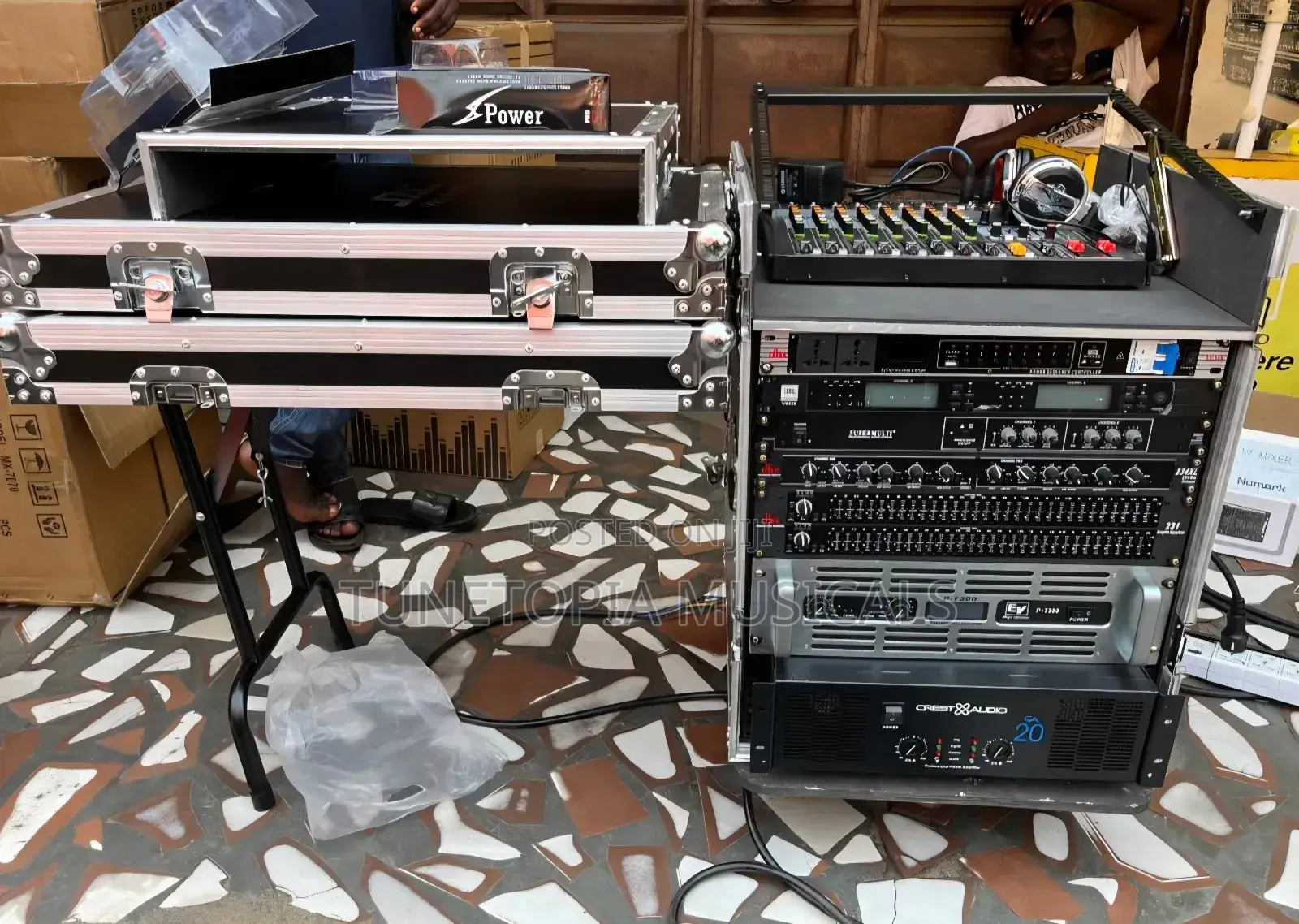 Electro-voice (Ev) And Jac Line Array Speaker Set