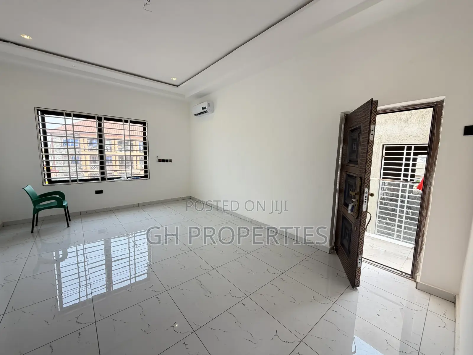 4bdrm Duplex in Santasi, Kumasi Metropolitan for sale