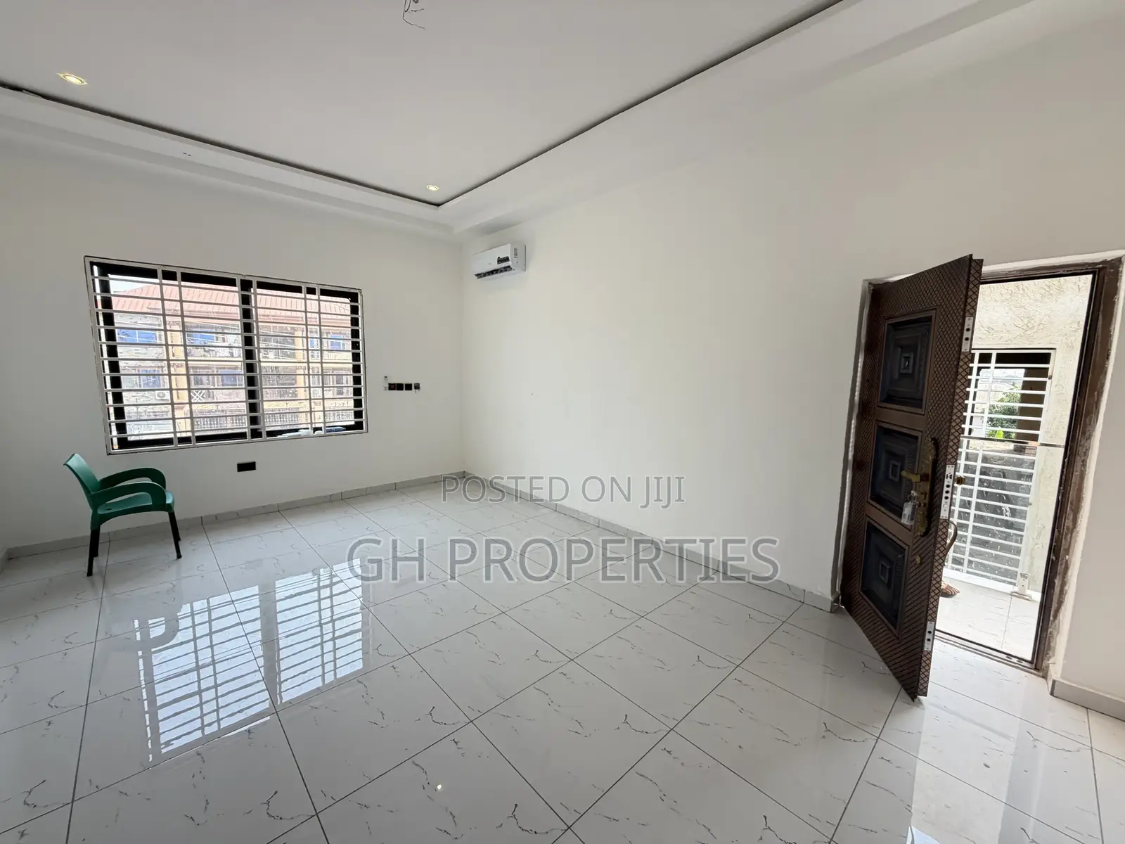 4bdrm Duplex in Santasi, Kumasi Metropolitan for sale