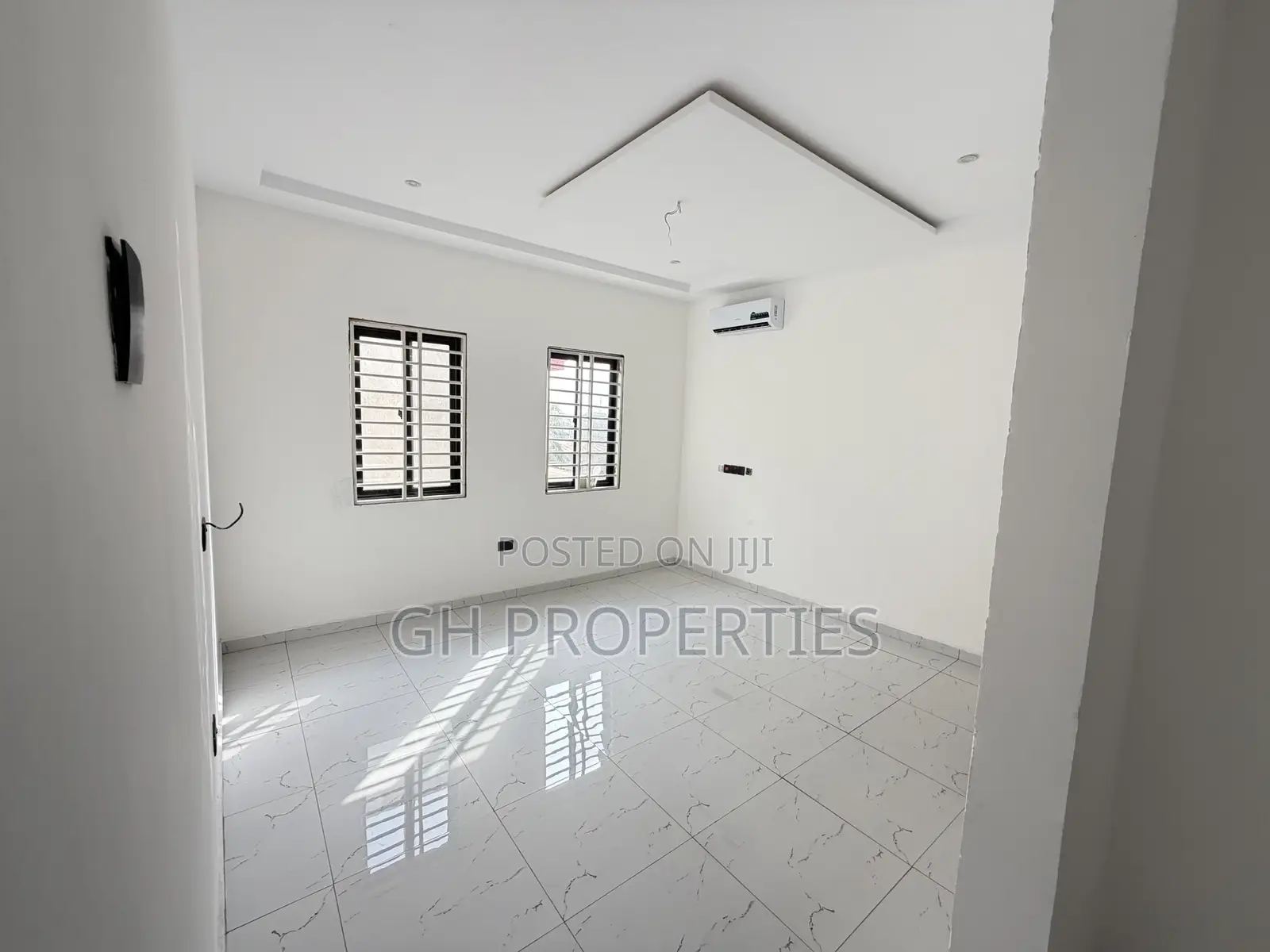 4bdrm Duplex in Santasi, Kumasi Metropolitan for sale