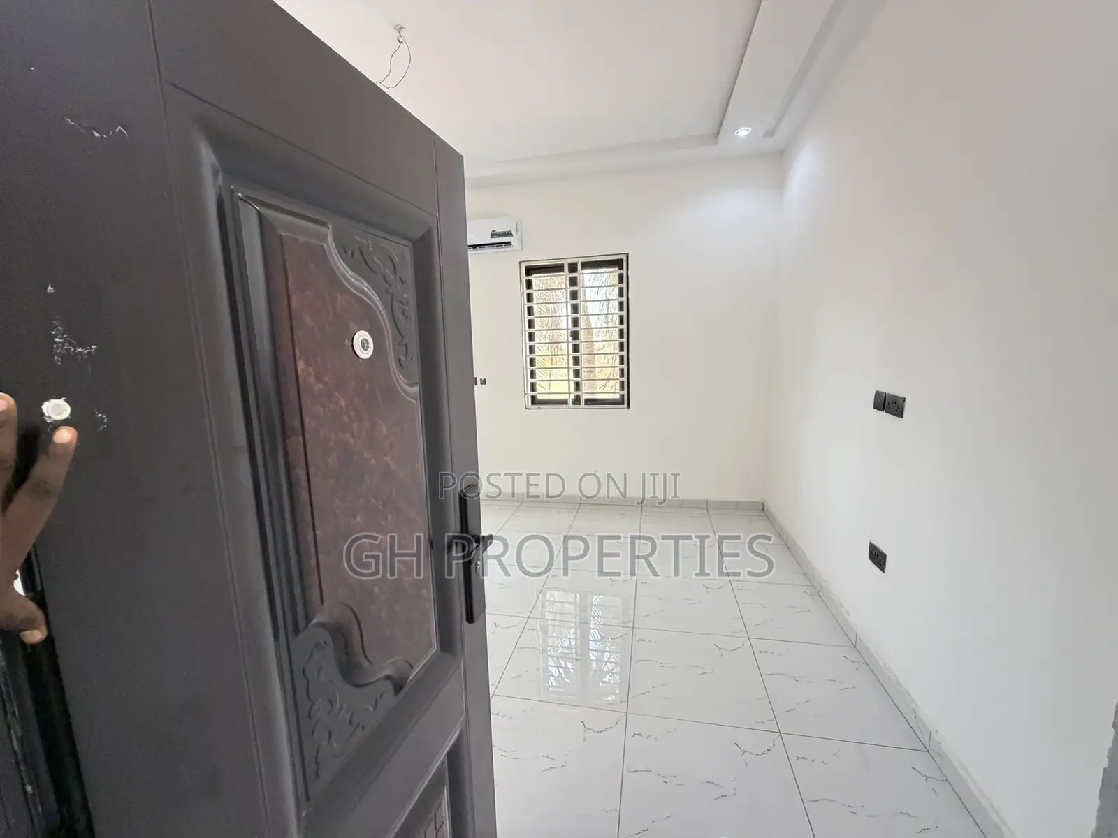 4bdrm Duplex in Santasi, Kumasi Metropolitan for sale
