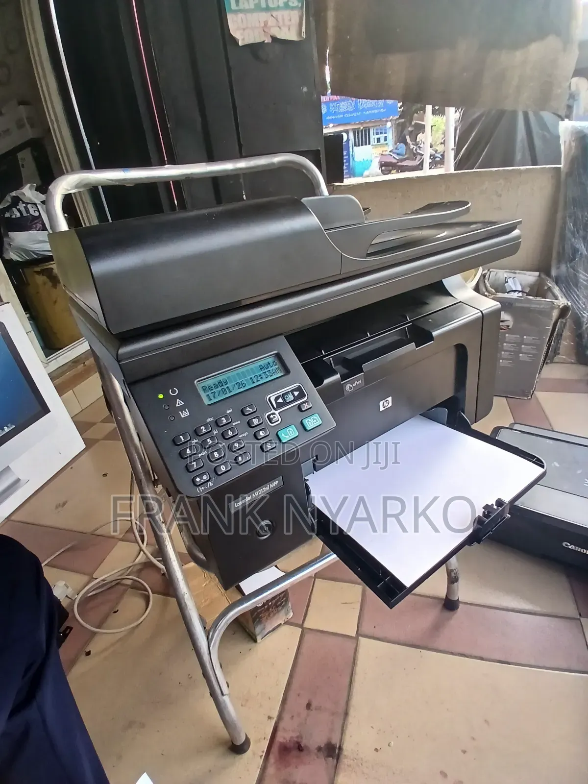 Hp Professional M1212 MFP