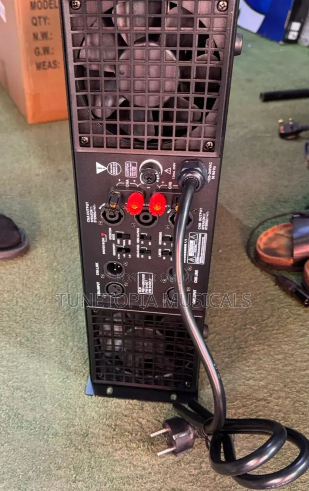Crest Audio Ca 18 Professional Power Amplifier.