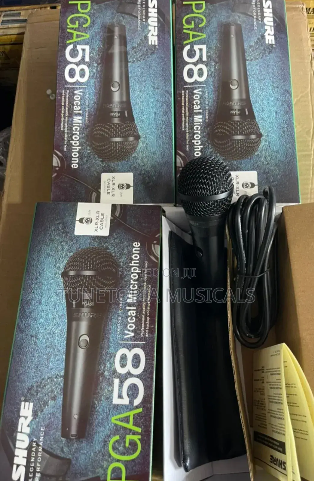 Shure Pga58 Cardioid Dynamic Vocal Microphone.
