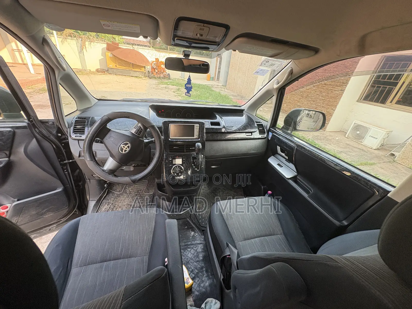 Toyota Voxy 2013 Black