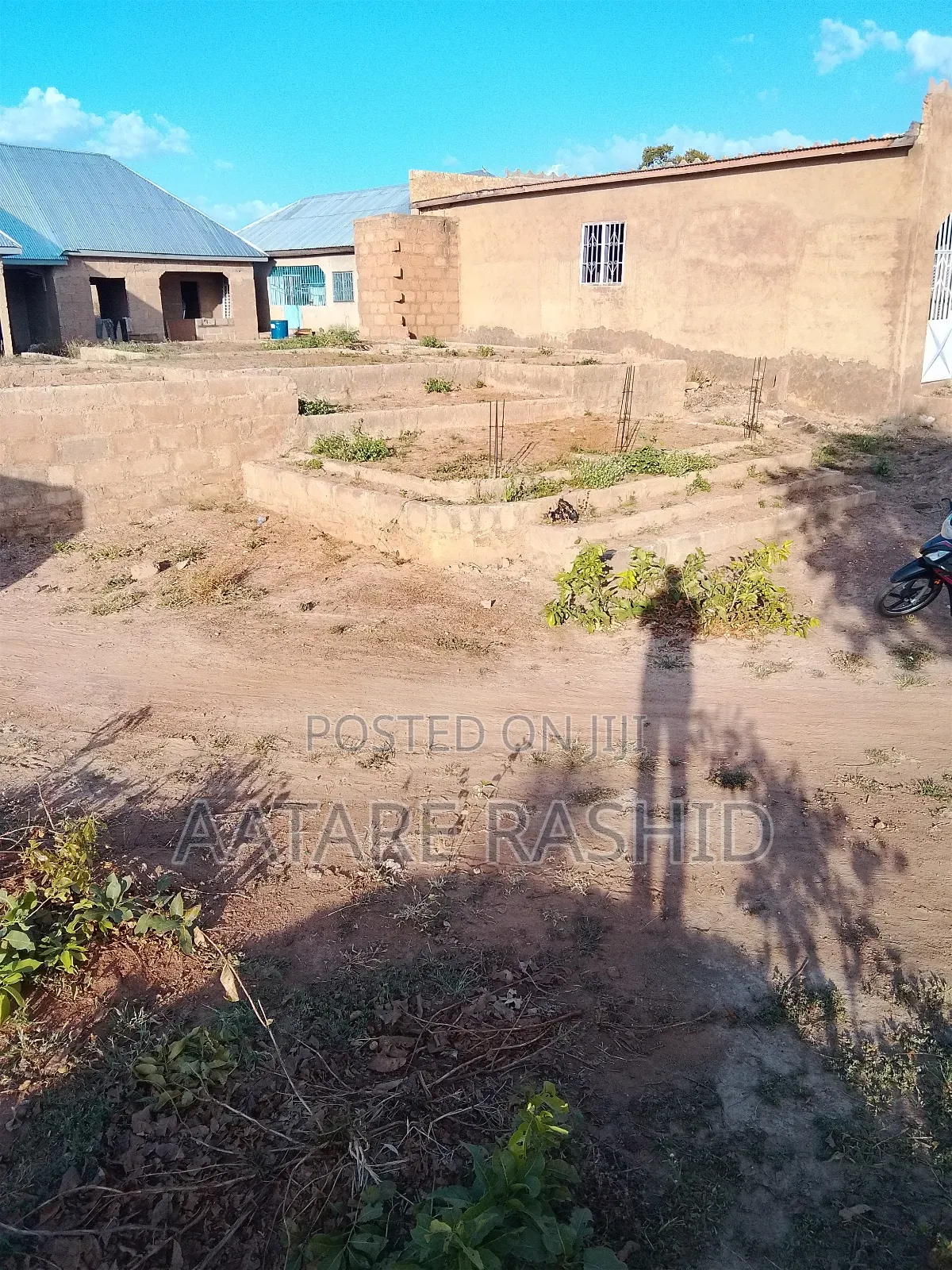 7bdrm Apartment in Konbiehye, Wa Municipal District for sale