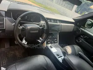 Land Rover Range Rover Vogue 2022 Black