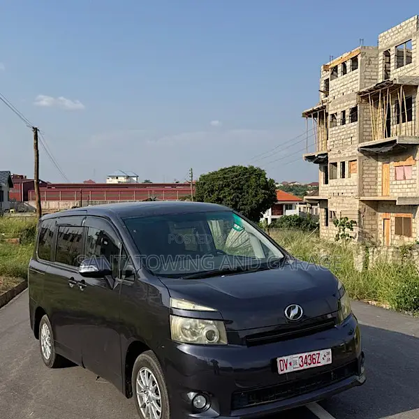 Toyota Voxy 2013 Black