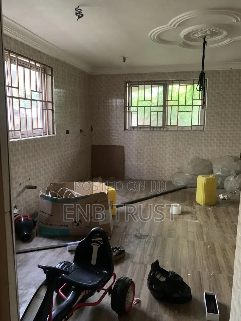 4bdrm Duplex in Nsawam, Akuapim North for sale