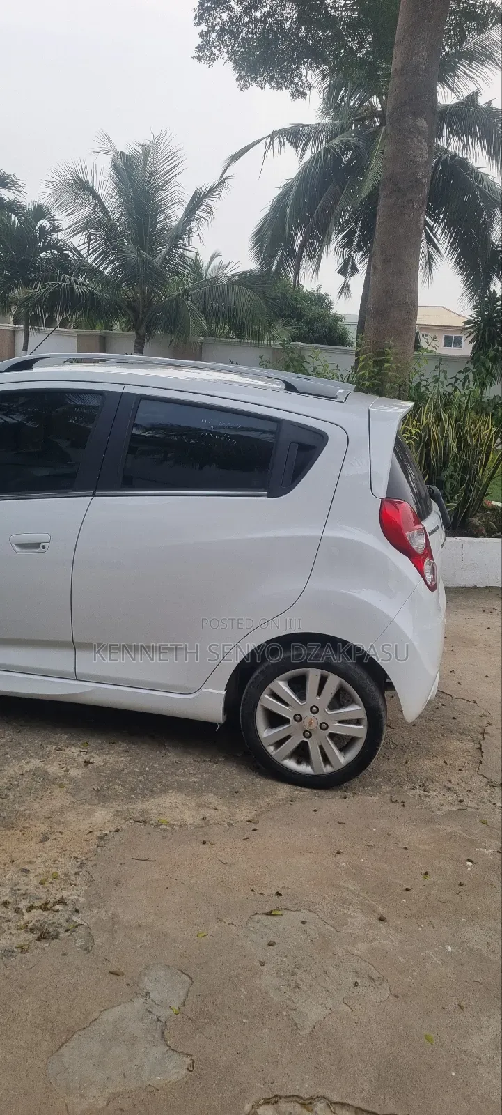Chevrolet Spark 2015 White