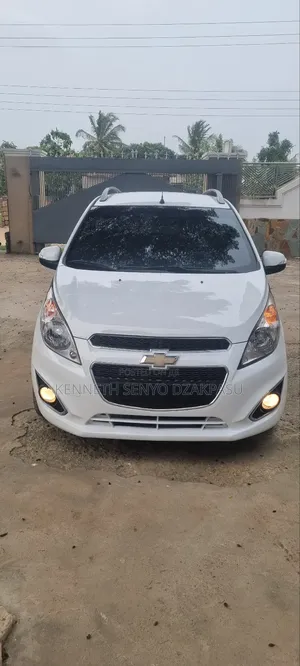 Chevrolet Spark 2015 White