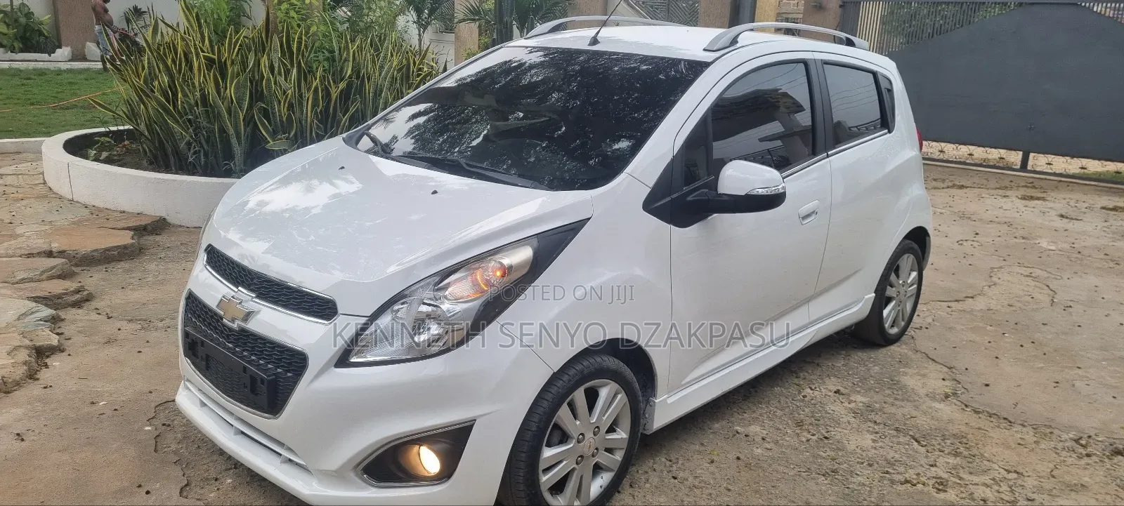 Chevrolet Spark 2015 White