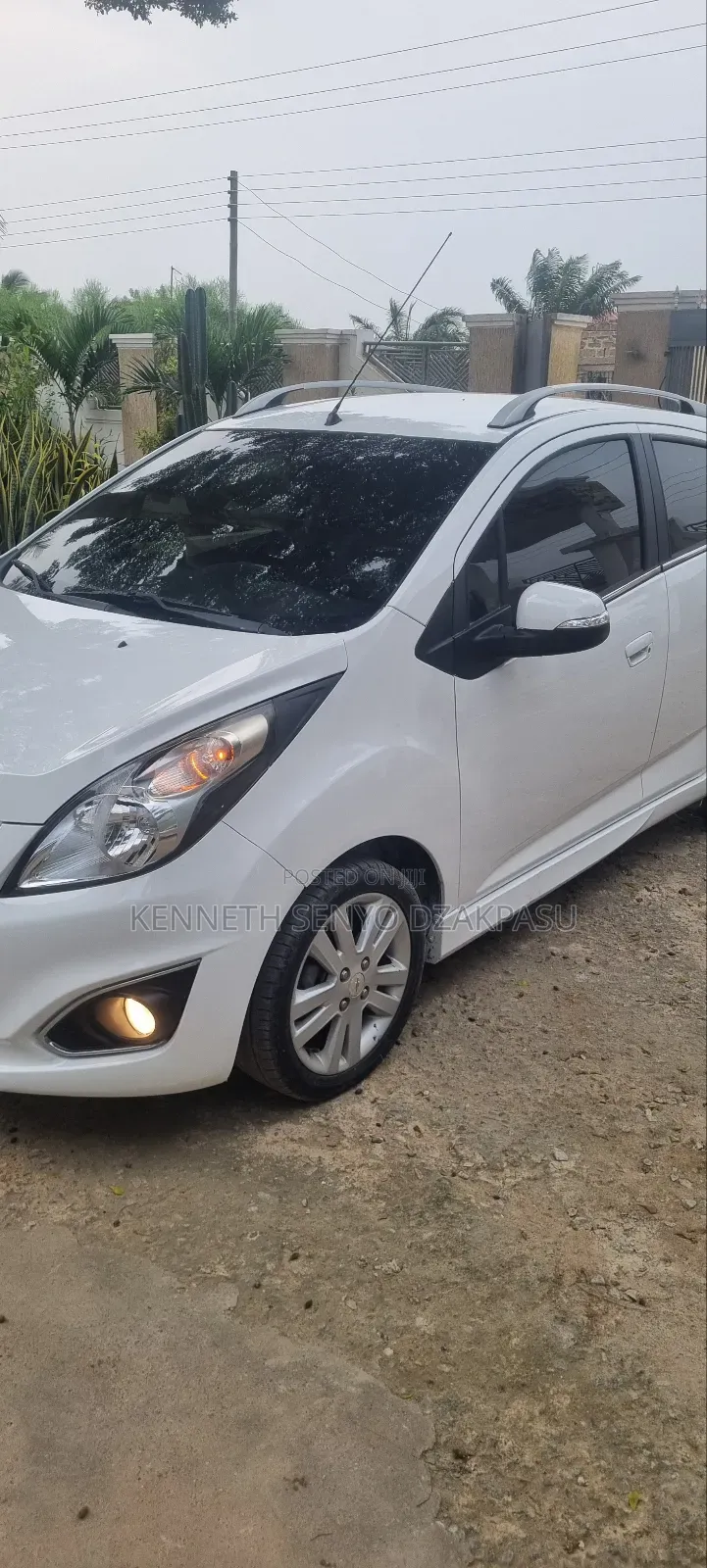 Chevrolet Spark 2015 White