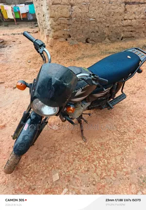 Bajaj Boxer 150 UG 2025 Black