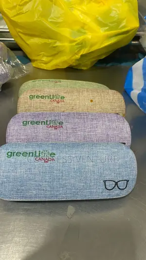 Greenlife Premium Eye Glasses Case Set (1 Case + 1 Cleaning Cloth)