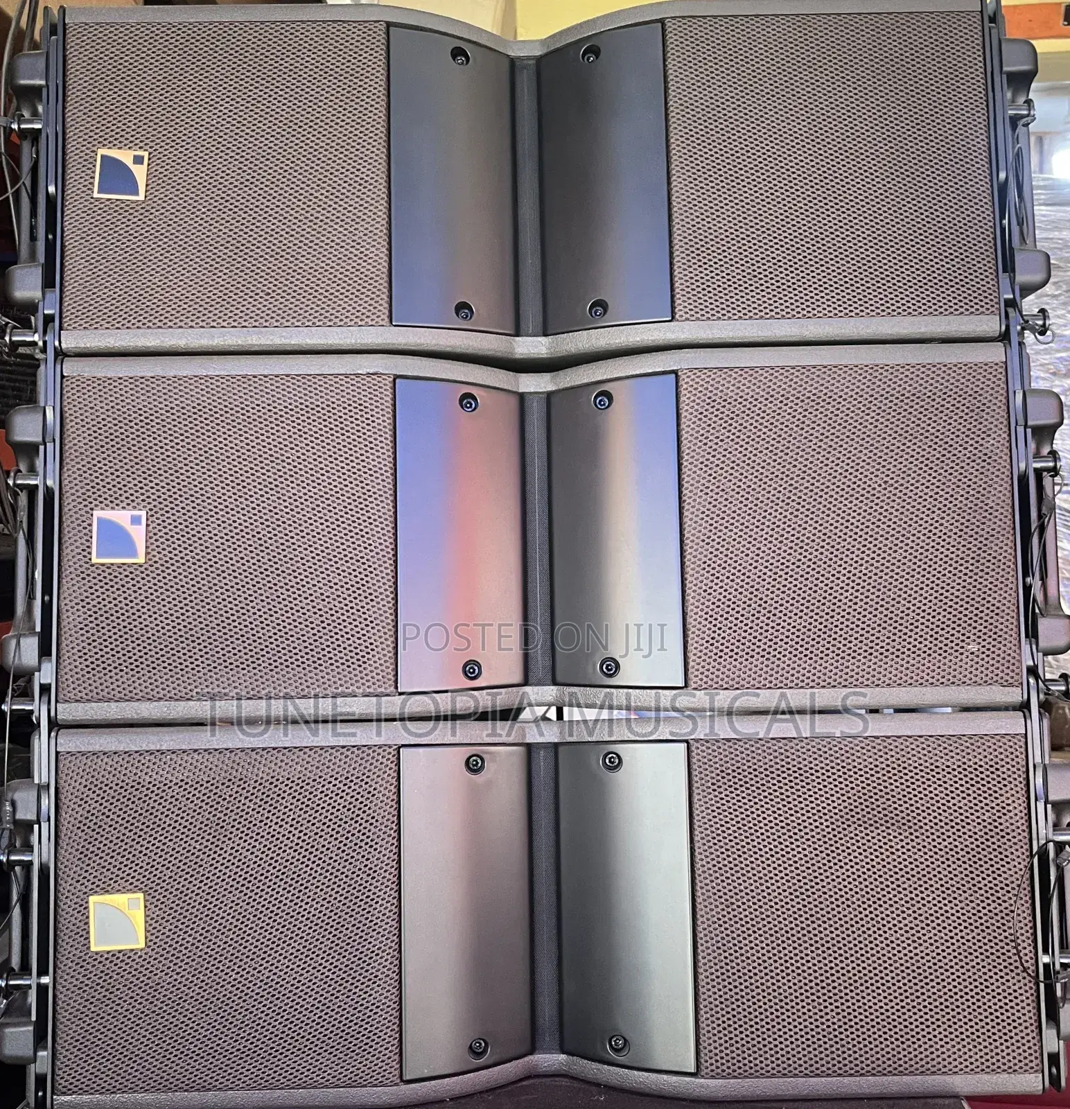 Kara 3pieces 8inches Line Array Loudspeakers.