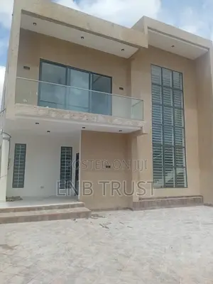 5bdrm House in Ashongman Estate, Ga East Municipal for sale