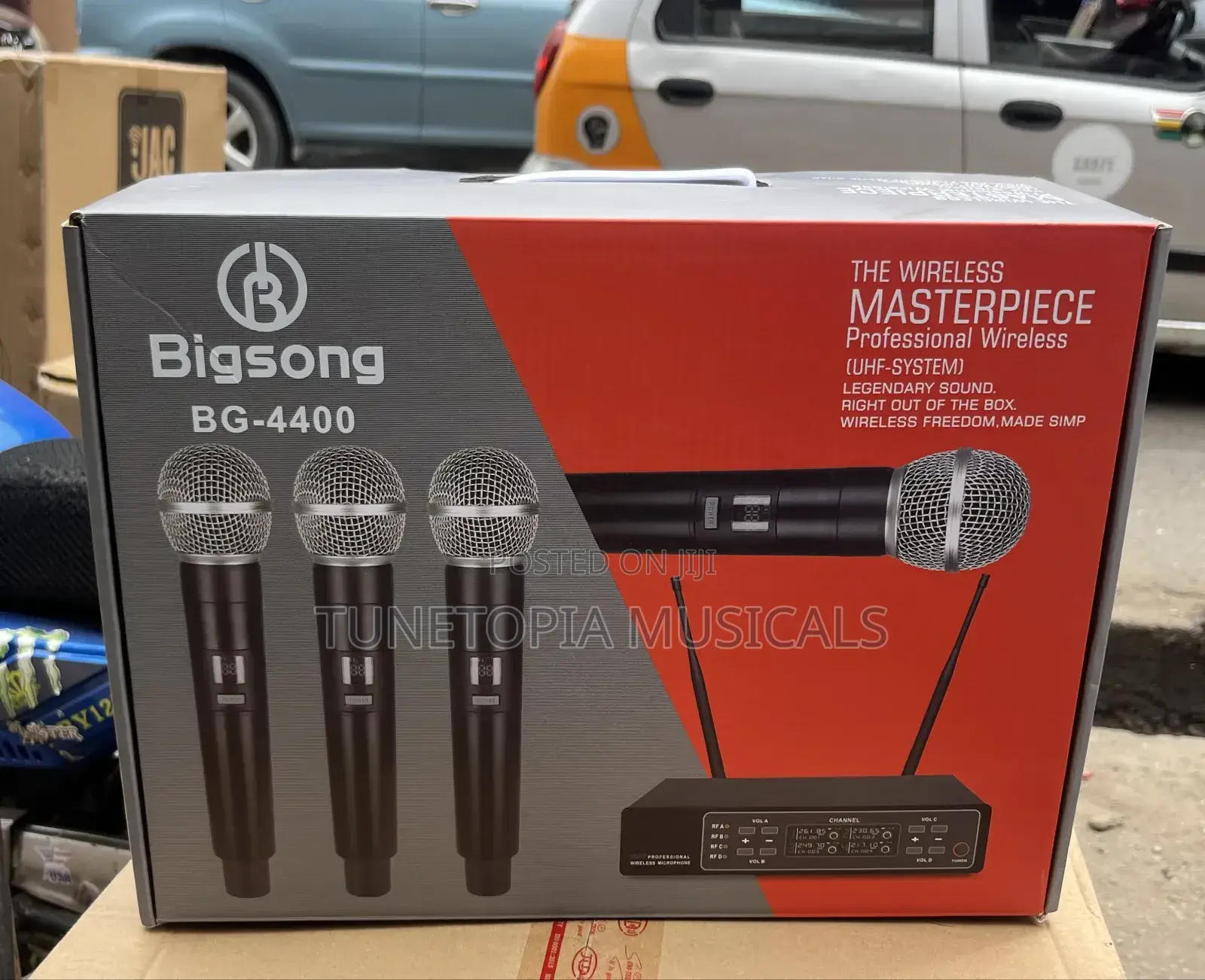 Bigsong Bg-4400 4-in-1 Professional Wireless Microphone