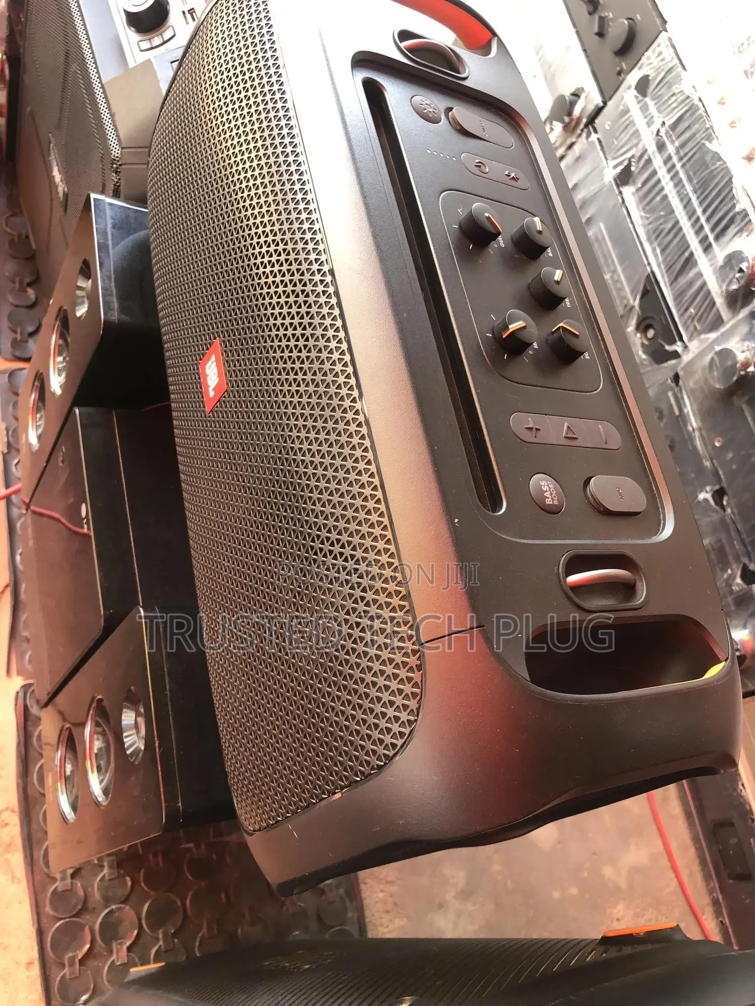 Brand New JBL Party Box on the Go Essential Bluetooth Speaker Instock