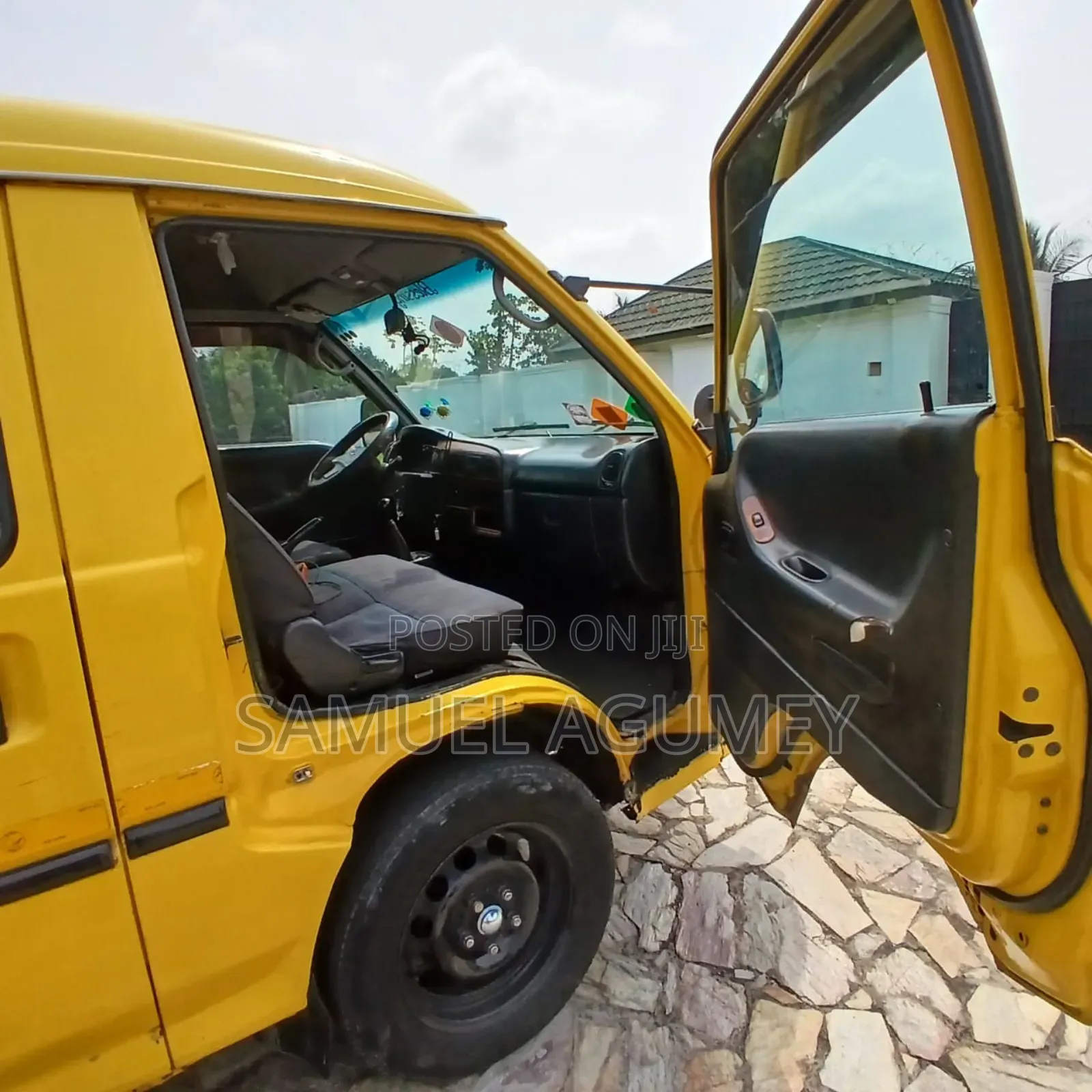 Hyundai H-100 2001 Yellow