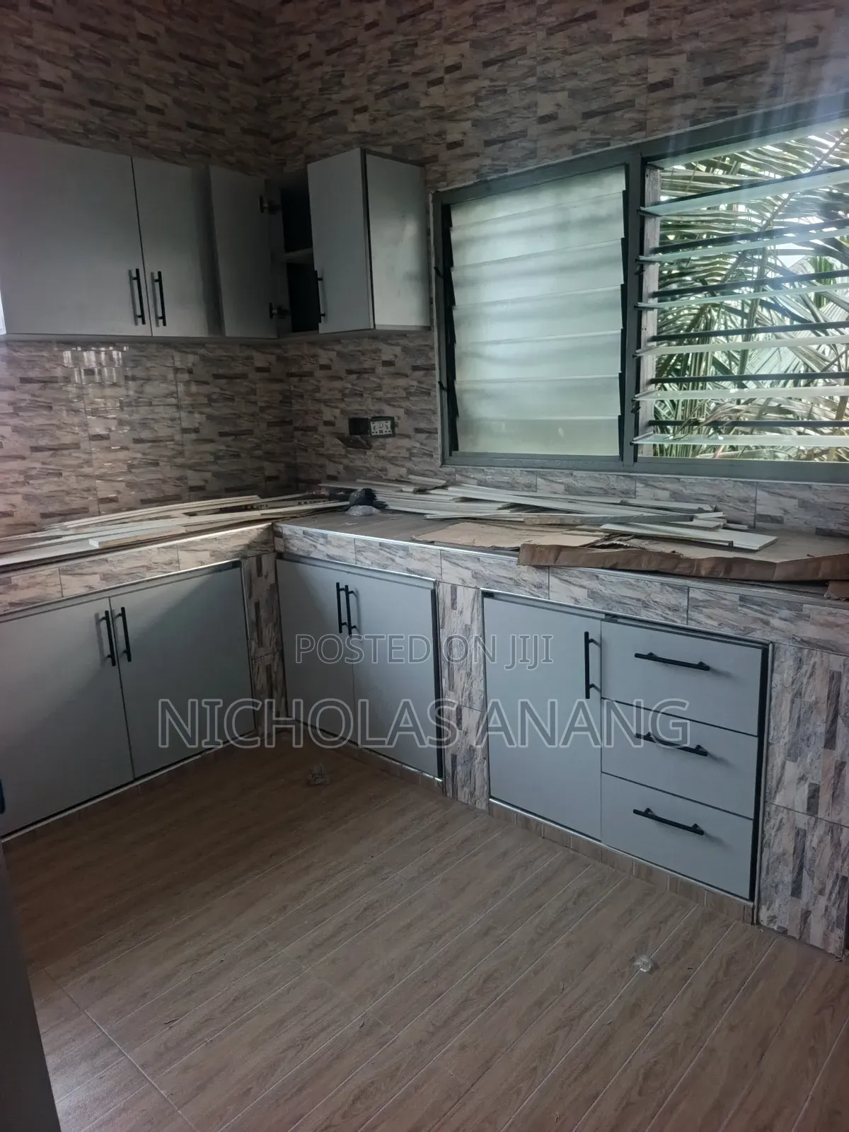 2bdrm Apartment in The Dorns Properties, New Town for rent