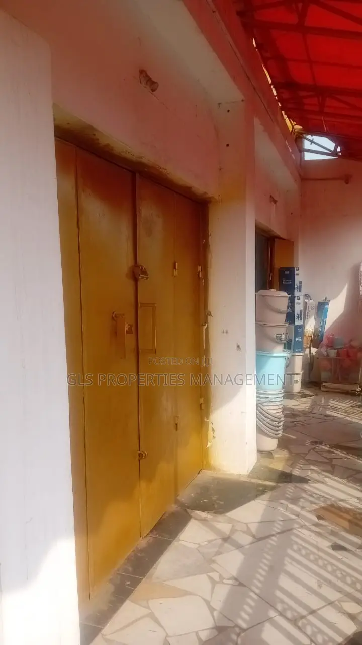 Shops for Rent in Accra Rawlings Park Gate 2